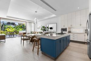 Kuchyň nebo kuchyňský kout v ubytování Your Quiet Corner with Pool and Relaxing Spaces