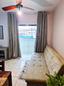 Posezení v ubytování Terraza 450 BC - Varanda ampla - 450m praia - Wi-Fi 500 Mbps - Netflix