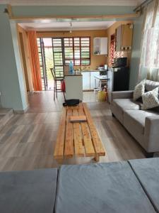 Kuchyň nebo kuchyňský kout v ubytování Kio Farm Retreat + 14 fotografií