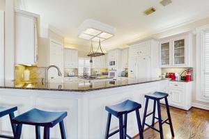 Kuchyň nebo kuchyňský kout v ubytování Breeze Getaway