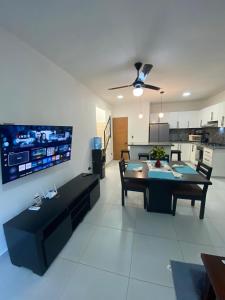 Η κουζίνα ή μικρή κουζίνα στο 3 Bedroom Penthouse with private Rooftop Terrace