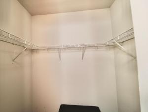 Photo de la galerie de l'établissement Spacious 1BR with Full Kitchen & Laundry, à Laurel 2 autres photos