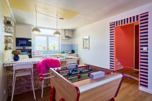 Fotografie z fotogalerie ubytování Paillettes fever, maison avec karaoké, 3 chambres v destinaci Croix