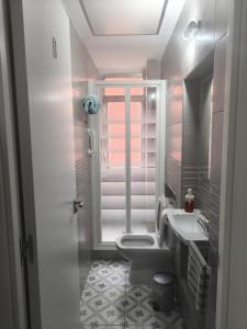 Et badeværelse på Habitación centro Bilbao zona artística