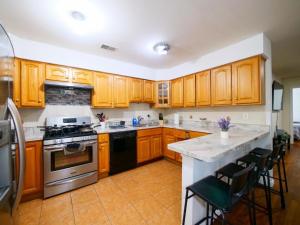 Kuchyň nebo kuchyňský kout v ubytování Cozy Private Room with Shared Kitchen near NYC + 3 fotografie