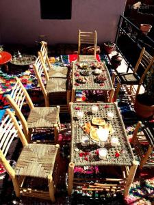 Restaurace v ubytování Gite Likemte Tachdirt