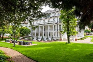 Zahrada ubytování Badischer Hof Baden-Baden - Leonardo Limited Edition