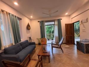 TV a/nebo společenská místnost v ubytování Palmera Home Stay