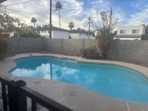 Hồ bơi trong/gần Modern Villa Comphy Stay in Tempe with pool