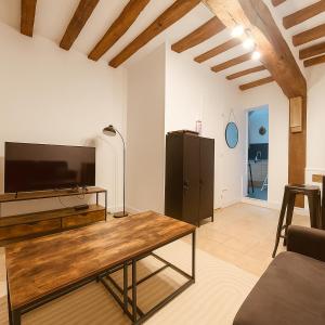 Et tv og/eller underholdning på charmant appartement 4 pers hyper centre, au calme