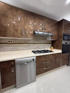 Køkken eller tekøkken på 3-bedroom apartment + 13 billeder