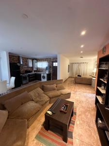 Χώρος καθιστικού στο Trainer Center House