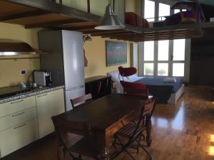 Kuchyň nebo kuchyňský kout v ubytování B&B Treviglio