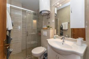 Koupelna v ubytování Apartments with parking space Povljana, Pag - 232 + 22 fotografií