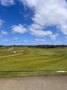 Golf v apartmánu nebo okolí