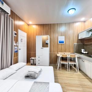 Postel nebo postele na pokoji v ubytování Air'bnb Suites Malaybalay