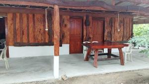 Fotografie z fotogalerie ubytování Koh Ngai Seafood v destinaci Ko Ngai