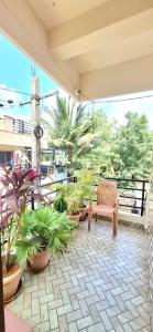 En have udenfor Prithvi Homestay Hampi