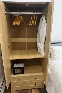 Gallery image of Bright & Stylish Guest Suite with Modern Comforts in Selden