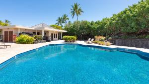 Πισίνα στο ή κοντά στο OCEAN POINT Elegant 2BR Mauna Lani Point Home with Golf View