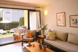 Posedenie v ubytovaní Casa adosada en Pals Playa by Apartaments Golf