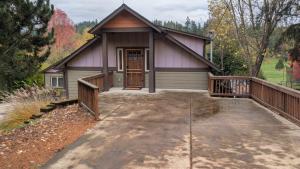 Tòa nhà nơi căn hộ tọa lạc