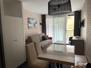 Posezení v ubytování Gourette: Studio 4 pers, Piscine, Animaux admis - FR-1-860-50 + 1 fotografie