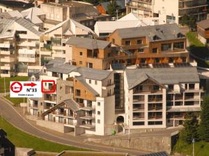 Το κτήριο όπου στεγάζεται  το διαμέρισμα