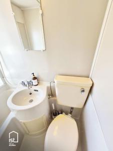 Ένα μπάνιο στο ist villa 02 Hidden Orchard Sleeps 6 +21 φωτογραφίες