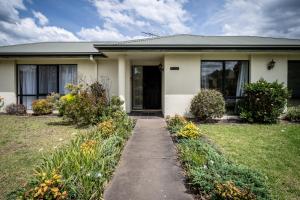 Φωτογραφία από το άλμπουμ του Bright & Spacious Getaway on Powell Street σε Ocean Grove