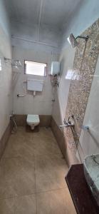 Koupelna v ubytování Aabhai Beach Resort