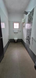 Koupelna v ubytování Aabhai Beach Resort