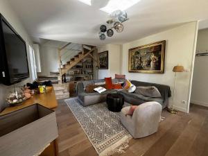 Χώρος καθιστικού στο Charmante maison rénovée à 200 m de la plage - FR-1-194-316