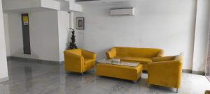 Posezení v ubytování Hotel O Green Orch