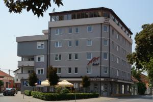 Gallery image of Art Hotel in Slavonski Brod