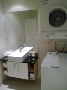 Koupelna v ubytování Quest on Hobson Serviced Apartments