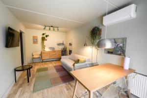 Μια τηλεόραση ή/και κέντρο ψυχαγωγίας στο Pievos