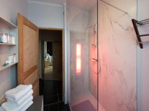 Koupelna v ubytování B&B Scheldekant + 37 fotografií