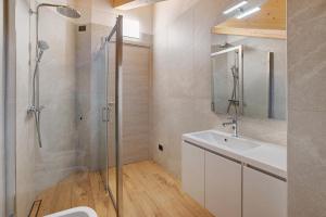 Ένα μπάνιο στο Chalet Serenella +82 φωτογραφίες