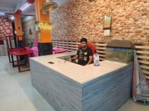 Gallery image of Meera Hotel And Lodging in Badarpur