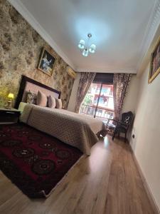 Postel nebo postele na pokoji v ubytování Luxury apartment in the heart of Gueliz , Wifi, Pool