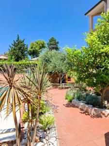 En have udenfor Apartment Oros Medulin gd