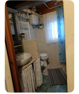 Ένα μπάνιο στο Lo Chalet di Loredana +12 φωτογραφίες