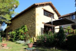 Κήπος έξω από το Le Gîte de Rabanéou