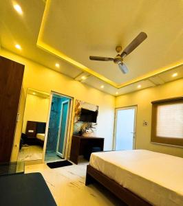 Ένα ή περισσότερα κρεβάτια σε δωμάτιο στο Richa Garden