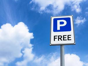 een gratis teken voor een bewolkte lucht bij Comfort Inn Fukushima Nishi Inter in Fukushima