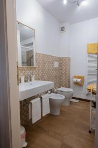 Koupelna v ubytování Appartamento Palazzo Montegnacco-Braida + 18 fotografií