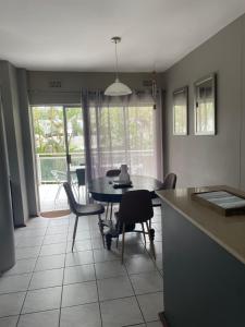 Ảnh trong thư viện ảnh của Beachfront apartment in Ballito! Casablanca ở Ballito