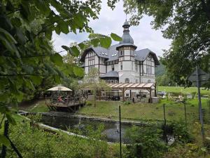 Κήπος έξω από το Parkhotel Vrbno