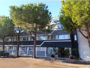 Το κτήριο όπου στεγάζεται  το ξενοδοχείο